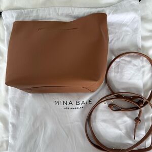Mina Baie Harlow Mini